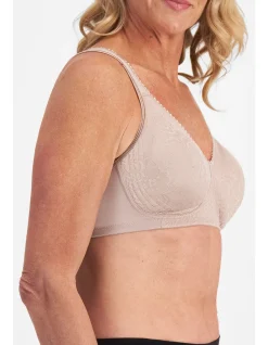 18 Hour Ultimate Lift & Support Bra