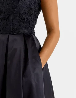 ADMIRATION LACE FORMAL DRESS