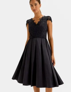 ADMIRATION LACE FORMAL DRESS