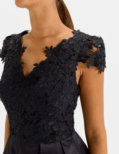 ADMIRATION LACE FORMAL DRESS
