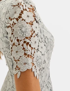 ADMIRE LACE DRESS
