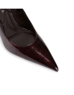 Alto Pointed Toe Court Shoe