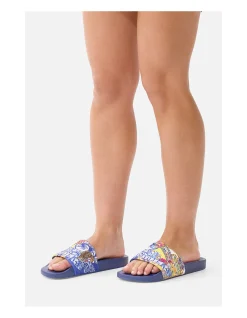 AMELIA POOL SLIDES