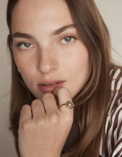 Amulet Flip Ring