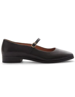 ANDREA FLAT