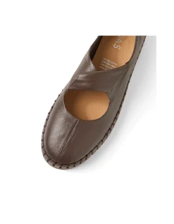 Breakin Choc Leather Cut Out Platform Flats