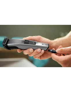BT5522/15 Series 5000 Beard & Stubble Trimmer