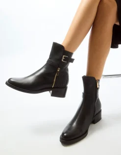 CAPE ANKLE BOOT