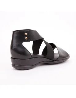 CHESTER FLAT SANDAL