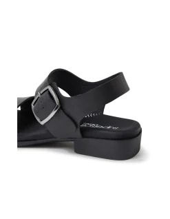 Clariss Black Leather Sandals