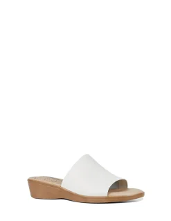 Coco Sandal with Bounce Footbed