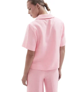 COLLARED LINEN TOP