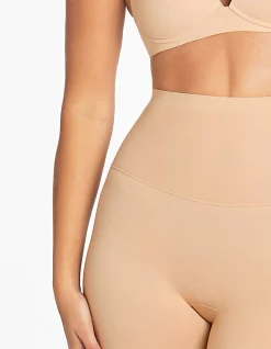 COMPLETE GRIP WAISTED SHORT