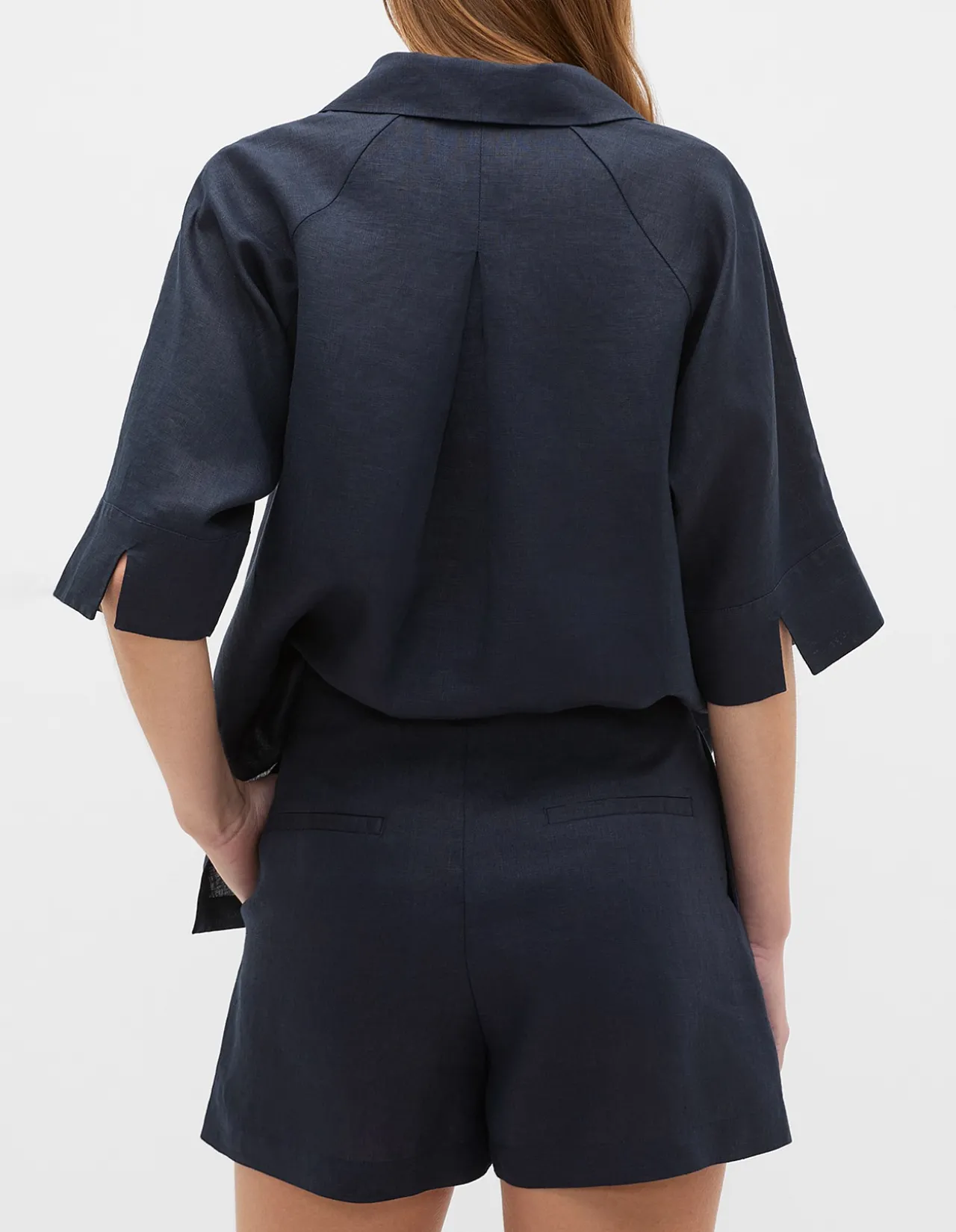 CORE LINEN HIGH RISE SHORT