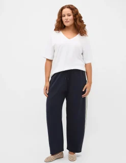 COTTON V NECK RELAXED TEE