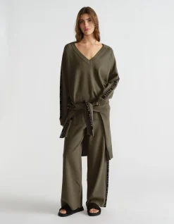 D-LUXE LOGO PANEL KNIT TOP