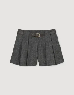Doraly Shorts
