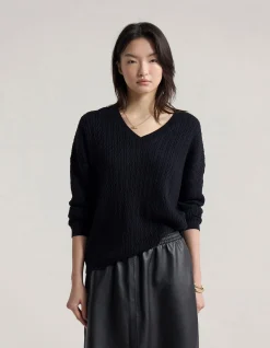 DREW CABLE V-NECK KNIT