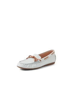 Eliney Versatile Leather Loafer Flat