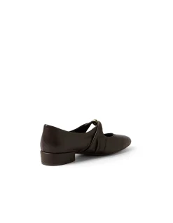 Eloquent Gold Button Leather Flats