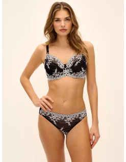 Embrace Lace Underwire Bra