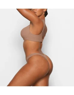 FITS EVERYBODY PUSH UP DEMI BRA