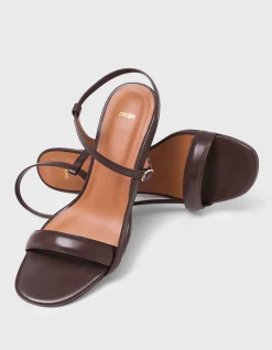 Fivela Sandals