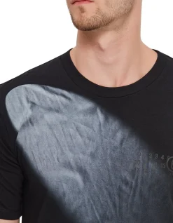 GRAPHIC PRINT T-SHIRT