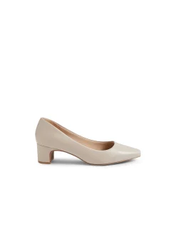 Khloes Oatmilk Leather Heels