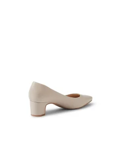 Khloes Oatmilk Leather Heels