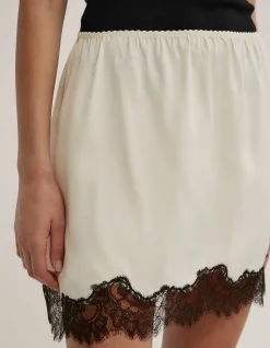 Lace Trim Mini Skirt