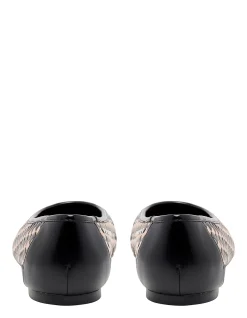 LARGO FLAT