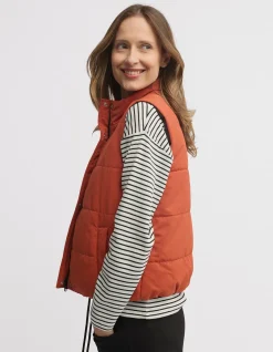 LEVITY PUFFER VEST