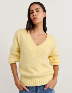 LILY FLUFFY V NECK KNIT