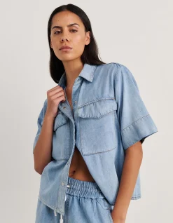 LOE DENIM SHORT SLEEVE SHIRT