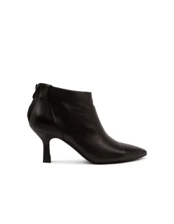 Loral Pointed Heel Leather Ankle Boots