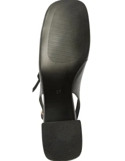 LOUISA PUMP