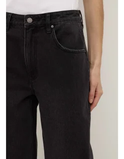 Low Curve Mid Rise Jean Faded Black
