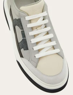 LOW CUT SNEAKER WITH GANCINI OUTLINE