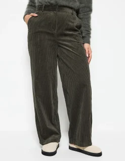MADELYN PANT