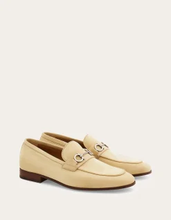 MOCCASIN WITH GANCINI ORNAMENT