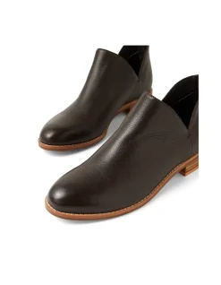 Nadio Cut Out Leather Flat Ankle Boots