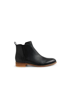 Nakta Low Heel Leather Ankle Boots
