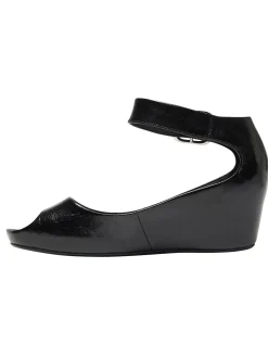 PIPPA WEDGE SANDAL