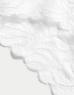 3pk Flexifit Lace Brazilian Knickers