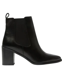 RANGER ANKLE BOOT
