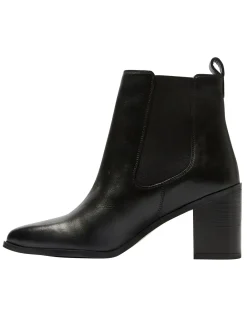 RANGER ANKLE BOOT
