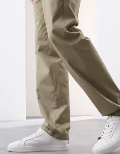 Regular Fit Super Lightweight Chino Shorts