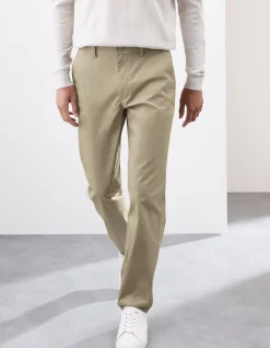 Regular Fit Super Lightweight Chino Shorts