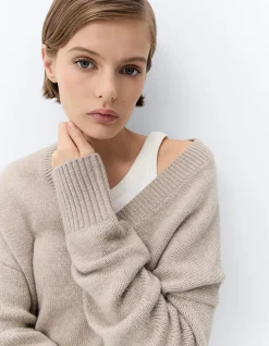 RELAXED LONG SLEEVE V-NECK WOOL NYLON BLEND COMFORTABLE KNIT